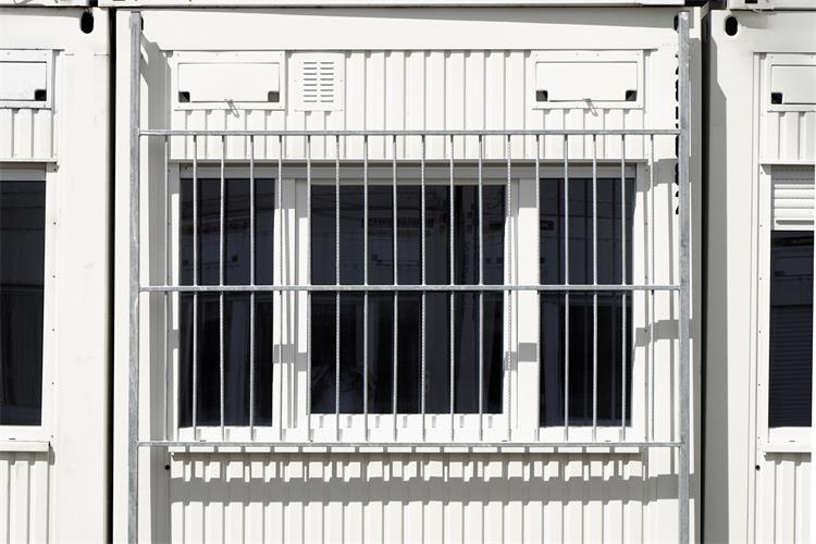 FENSTERGITTER1